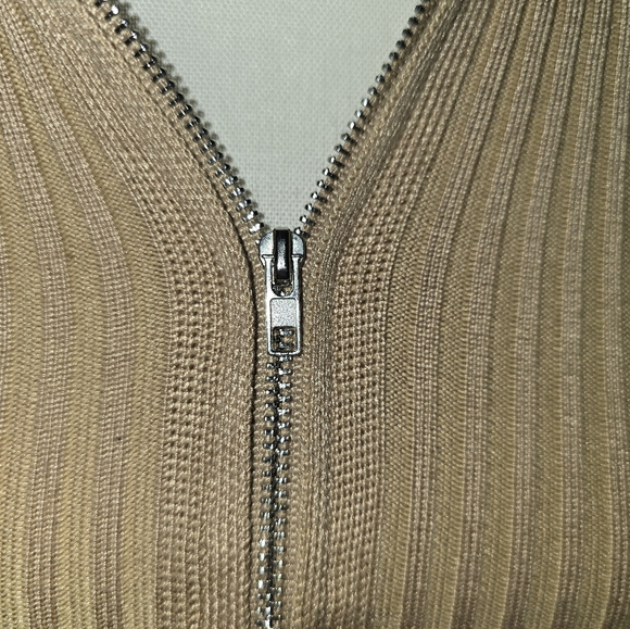 Zip-Front Cardigan with faux-fur Collar - Picture 6 of 6